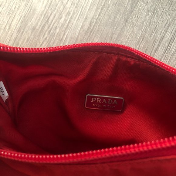 Prada Shoulder Bag - Tessuto Hobo, Red. - Picture 7 of 9